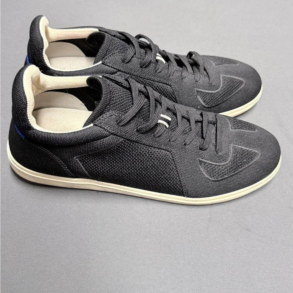 Like New! Rothy’s the RS01 Sneakers (Size: 11)